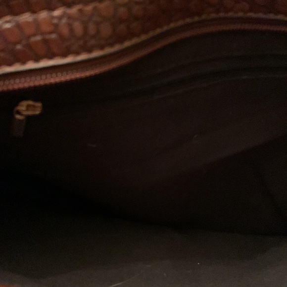 Brown Embossed Croc Satchel Purse. - Picture 10 of 10